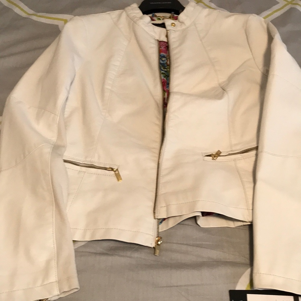 Light weight leather jacket